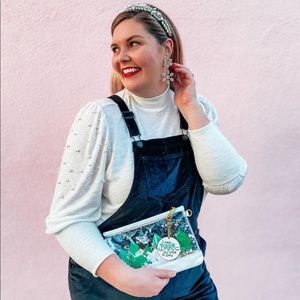 Old Navy Black Velvet Overalls ⛄️